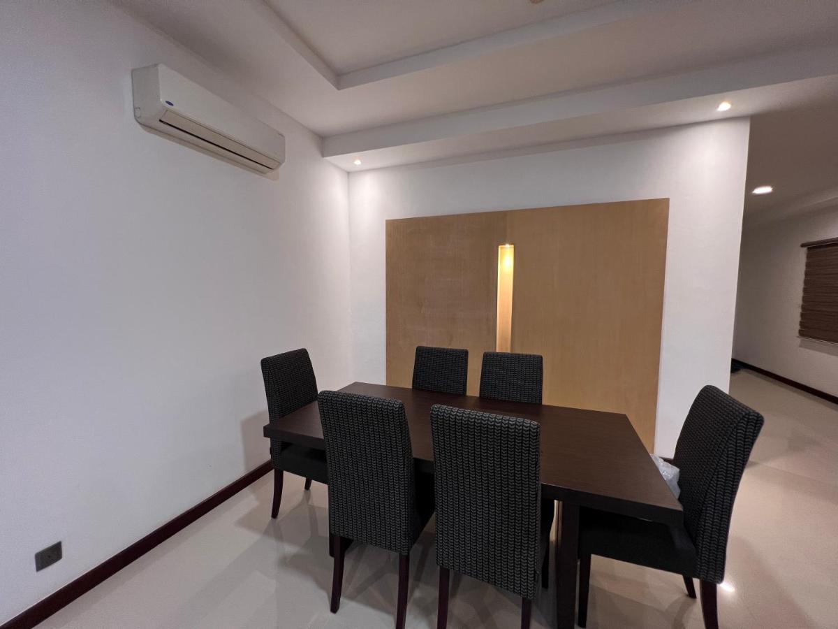 Apartment Nick's @boulevard Mall @ Imperial *
