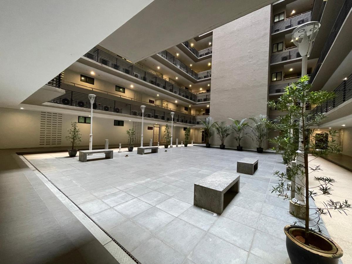Apartment Nick's @boulevard Mall @ Imperial *
