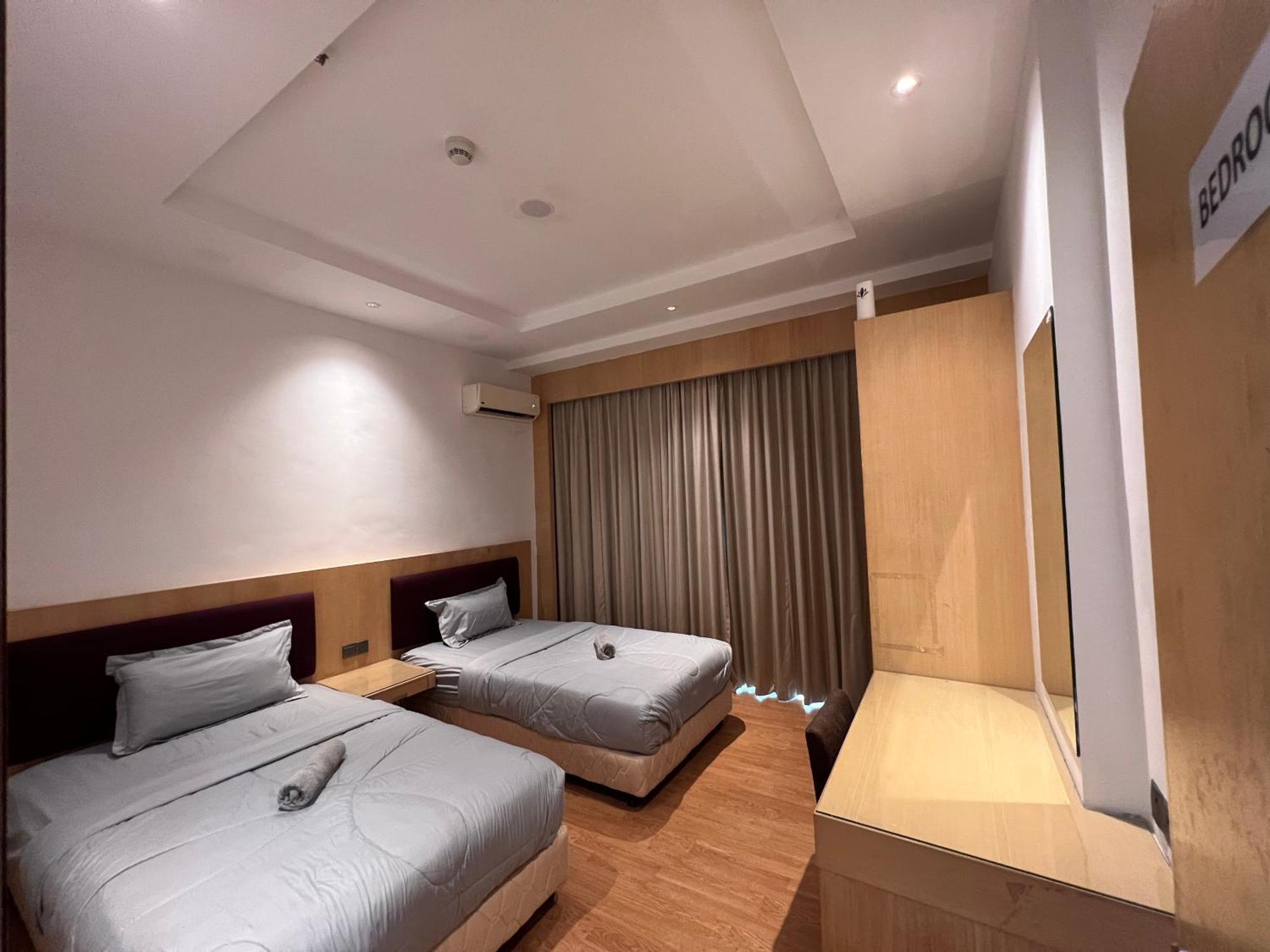 Nick's @boulevard Mall @ Imperial Apartment *