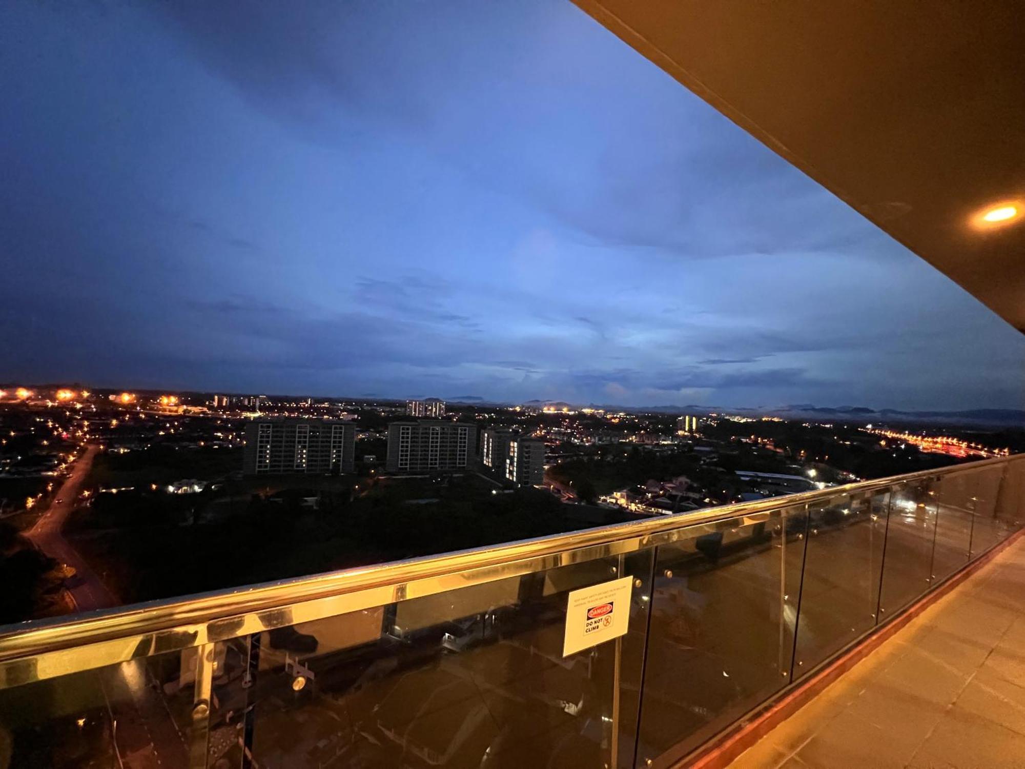 Nick's @boulevard Mall @ Imperial Apartment Kuching