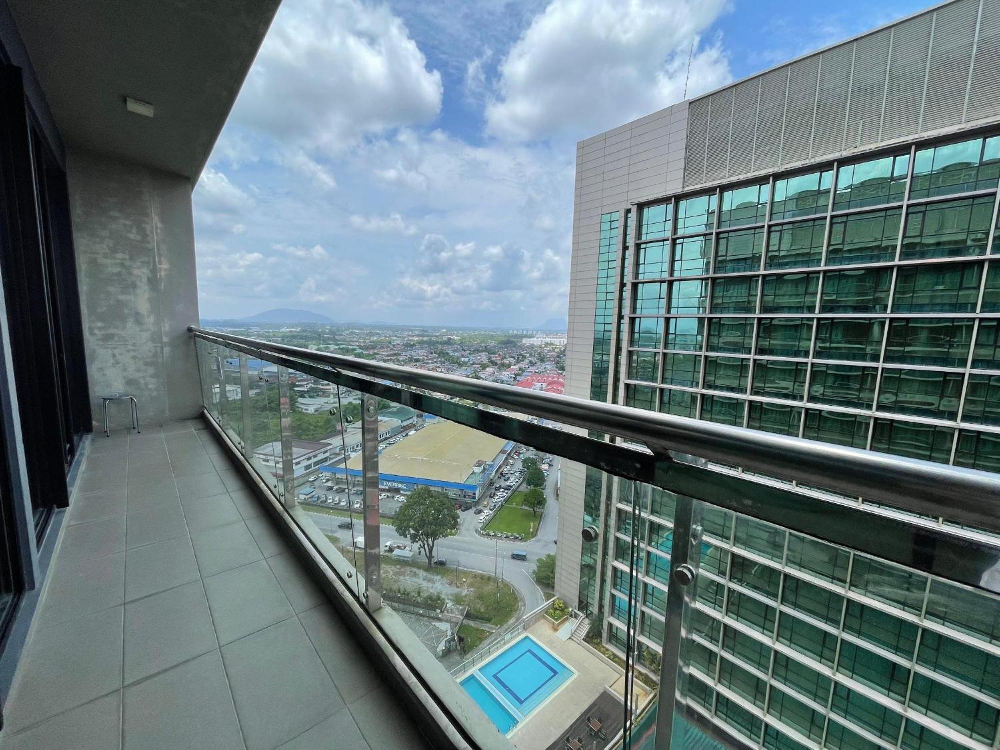 Nick's @boulevard Mall @ Imperial Apartment Kuching